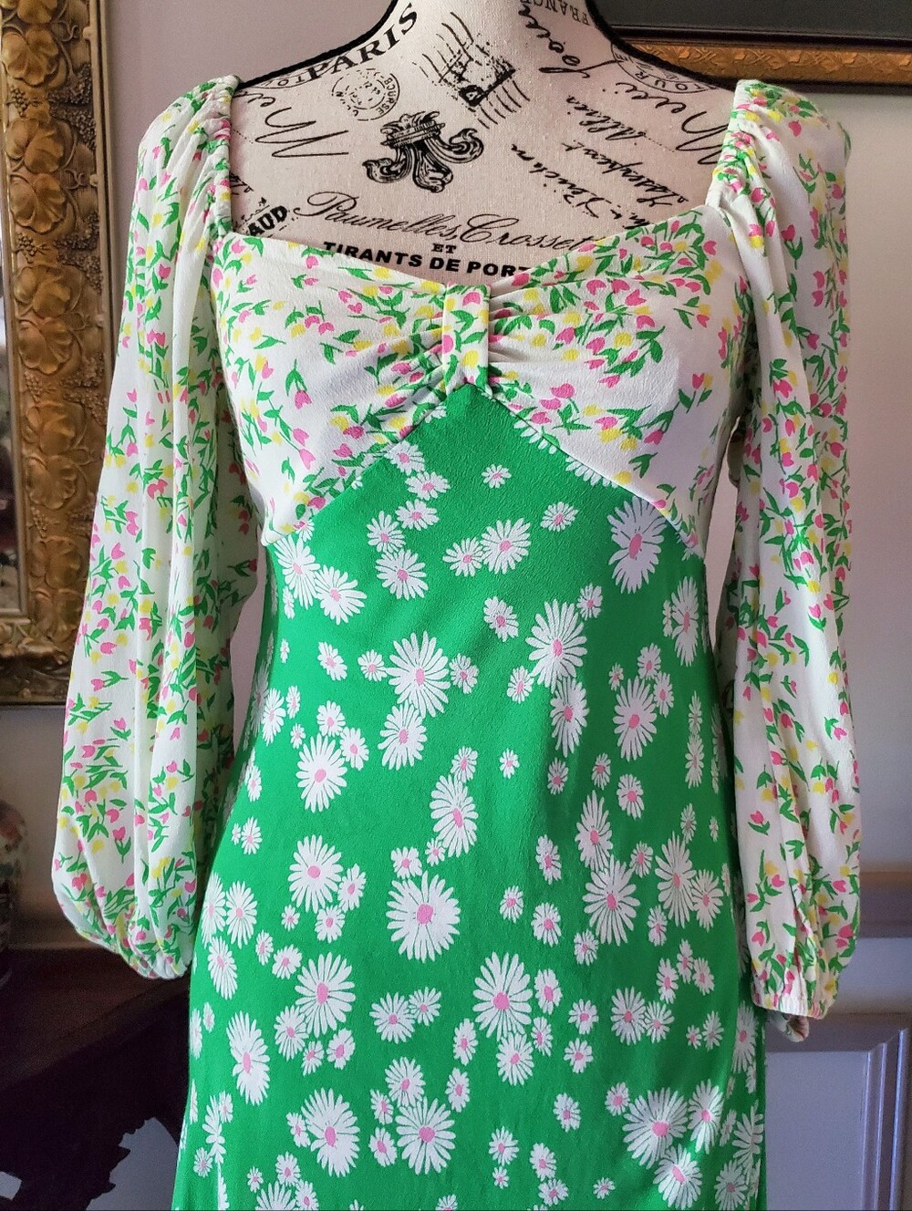Rixo X Target Daisy Long Sleeve Swing Dress Sz 0 Green Floral Midi - Picture 2 of 10